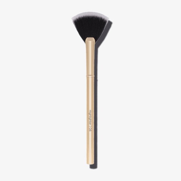 Glossy Highlighter Brush